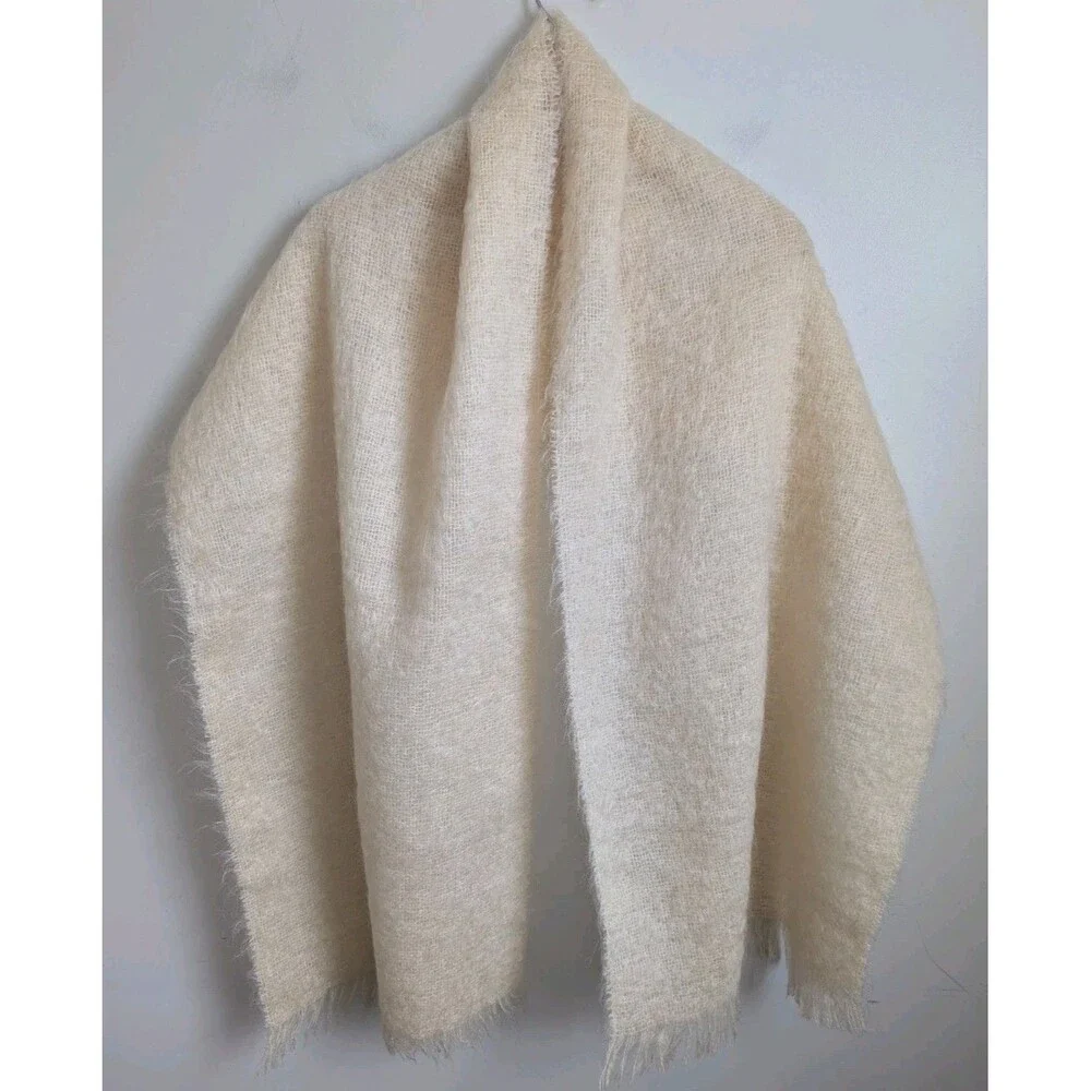 Vintage Wide Mohair Wool Shawl Scarf Wrap Stole Fringe Cream Ivory 75x19